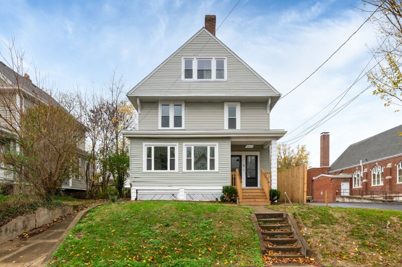 3955 Elsmere Ave-Unit -2 in Cincinnati, OH - Building Photo