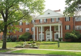 Shaker Park Manor in Shaker Heights, OH - Building Photo - Building Photo