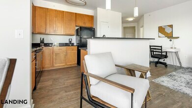 909 Mansion Dr in Frederick, MD - Building Photo - Building Photo