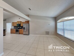 24 Pineland Ln in Palm Coast, FL - Building Photo - Building Photo