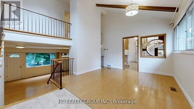 55 Sumner Heights Dr in Toronto, ON - Building Photo - Building Photo