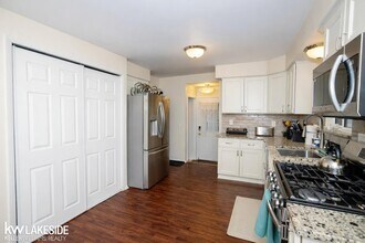 28115 Little Mack Ave in St. Clair Shores, MI - Building Photo - Building Photo