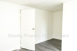 4902 13th Ave in Chattanooga, TN - Building Photo - Building Photo