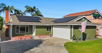 17841 Altamirano Ln in Huntington Beach, CA - Building Photo