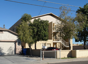 Mountain View Apartments in Phoenix, AZ - Building Photo - Building Photo