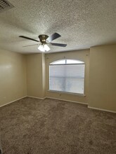 4008 New Orleans Dr in Odessa, TX - Foto de edificio - Building Photo