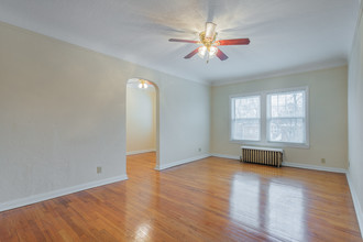 Parkside in Cleveland, OH - Building Photo - Interior Photo