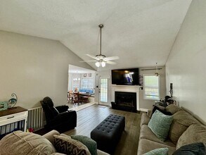 108 Kanton Dr in Jacksonville, NC - Building Photo - Building Photo