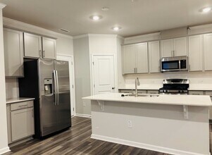 303 Aster Bloom Ln in Raleigh, NC - Building Photo - Building Photo