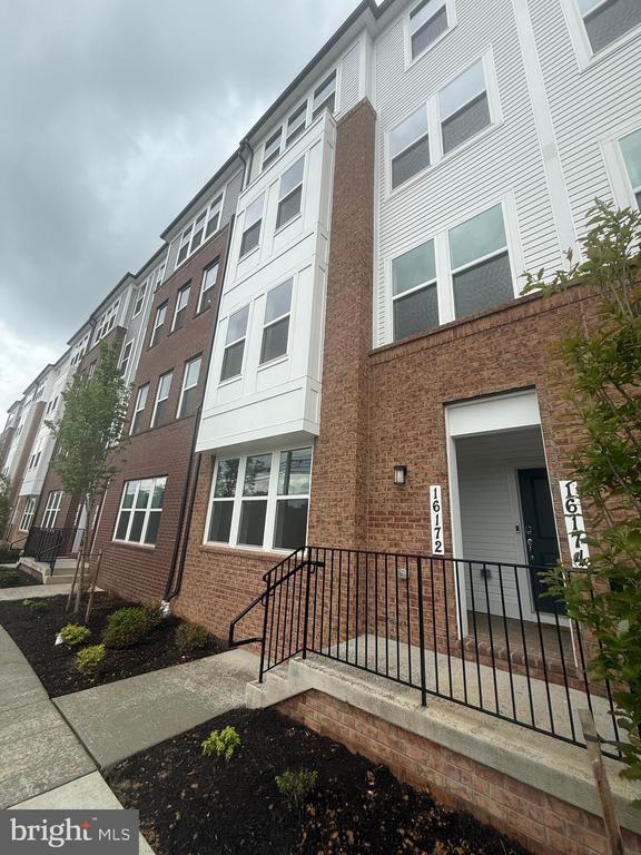 property at 16172 Frederick Rd