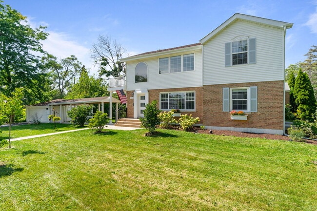 201 W Potomac Ave
