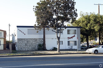 Pompeii in Panorama City, CA - Building Photo - Building Photo