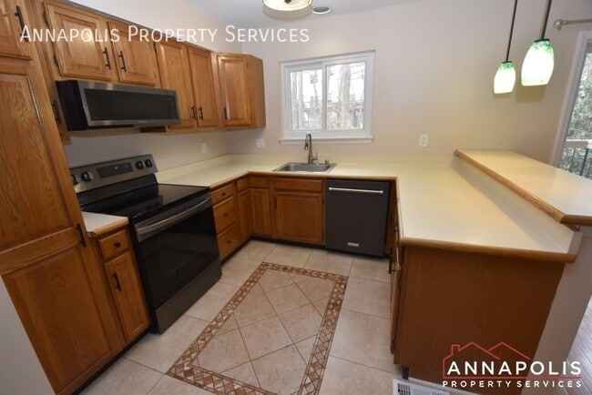 418 Crane's Roost Ct in Annapolis, MD - Building Photo - Building Photo