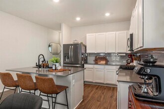 5932 Bianca Dr in Round Rock, TX - Building Photo - Building Photo