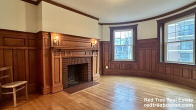 10 Dwight St, Unit 2 in Brookline, MA - Building Photo - Building Photo