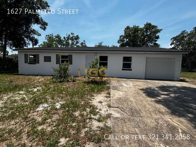 property at 1627 Palmetto St