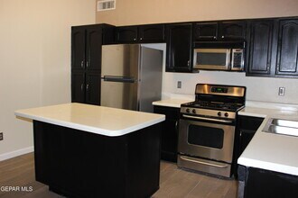 394 Brill Cir in Horizon City, TX - Building Photo - Building Photo