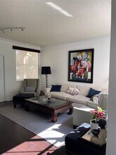 671 Vista Meadows Dr in Weston, FL - Building Photo - Building Photo
