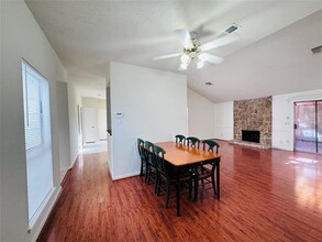 9523 Stroud Dr in Houston, TX - Building Photo - Building Photo