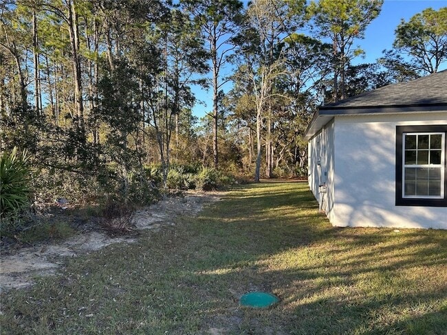 2097 W Hampshire Blvd, Unit 311 in Citrus Springs, FL - Building Photo - Building Photo