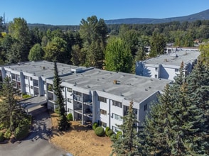 501 Sixth St in Nanaimo, BC - Building Photo - Building Photo