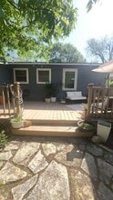 7008 Ryan Dr in Austin, TX - Building Photo - Building Photo