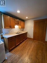 22 Wellington St N in Kitchener, ON - Building Photo - Building Photo