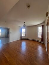 1329 74th St, Unit 2nd Floor in Brooklyn, NY - Foto de edificio - Building Photo