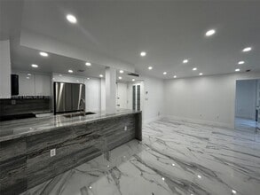11790 SW 18th St in Miami, FL - Building Photo - Building Photo