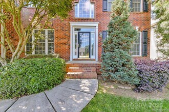 16829 Hampton Trace Rd in Huntersville, NC - Foto de edificio - Building Photo