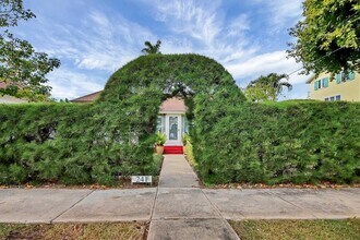 241 Gilchrist Ave in Boca Grande, FL - Building Photo - Building Photo