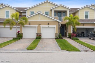 4595 Arboretum Cir in Naples, FL - Foto de edificio - Building Photo