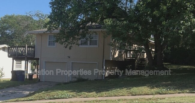 property at 3212 W 9th St