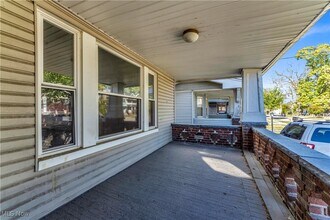 414 E 147th St in Cleveland, OH - Building Photo - Building Photo