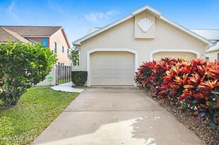 417 Jackson Ave in Cape Canaveral, FL - Building Photo