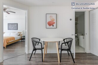 16950 N Bay Rd in Sunny Isles Beach, FL - Building Photo - Building Photo