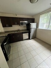 140 North Beacon St, Unit 2B in Boston, MA - Building Photo - Building Photo