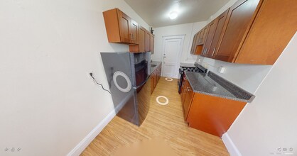 137 Peterborough St, Unit 6 in Boston, MA - Building Photo - Building Photo