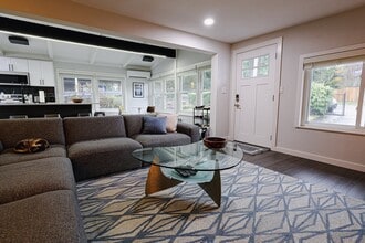 18912 46th Ave S in Seatac, WA - Building Photo - Building Photo