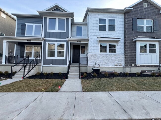 3696 W 1330 N