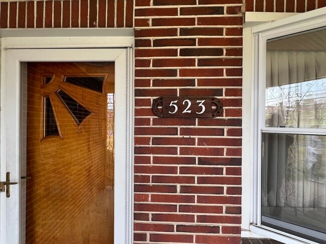523 W State St in Hamburg, PA - Foto de edificio - Building Photo