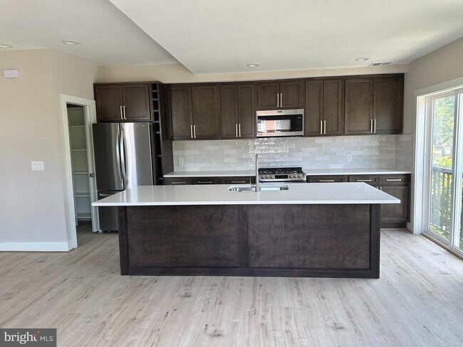 property at 234 15th St NE