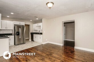 1475 Daroca Dr in Deltona, FL - Foto de edificio - Building Photo