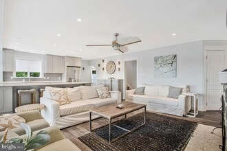 125 Island View Dr in Annapolis, MD - Building Photo - Building Photo