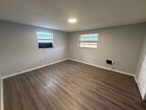 702 21st Ave W in Bradenton, FL - Building Photo - Building Photo