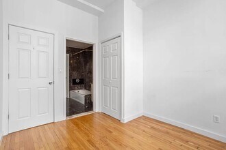 102 Fulton St, Unit 9O in New York, NY - Building Photo - Building Photo