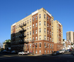 140 78th St Apartamentos