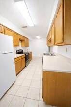 15521 Aldine Westfield Rd in Houston, TX - Building Photo - Building Photo