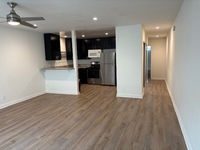 4753 Kester Ave, Unit 4 in Los Angeles, CA - Foto de edificio - Building Photo
