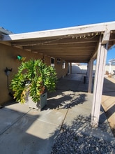 320 Yosemite Ave in Perris, CA - Building Photo - Building Photo